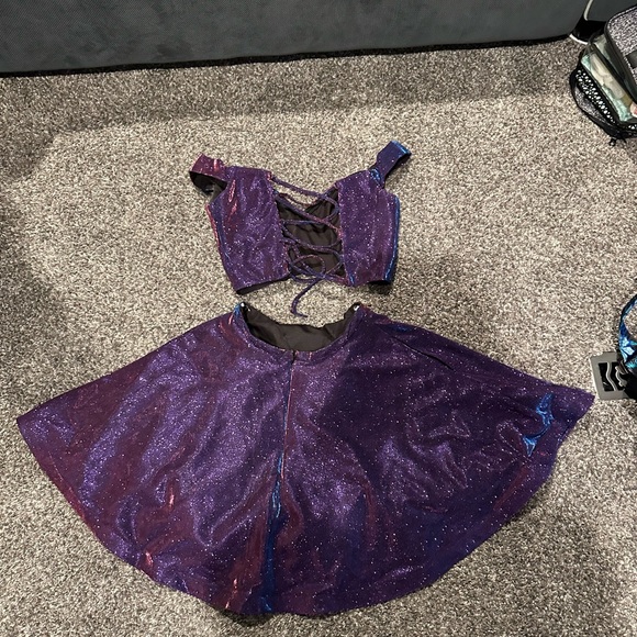 Iridescent Two Piece Dress - Picture 4 of 4